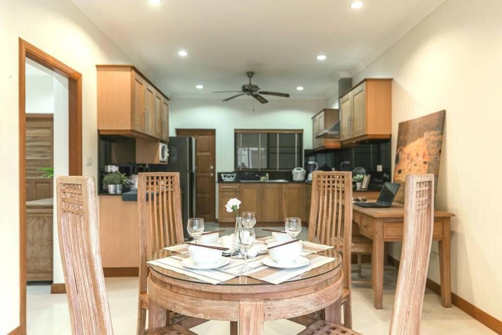 Anb Poolvilla 3Br Walk Private Beach In Pratamnak Pattaya Exterior foto
